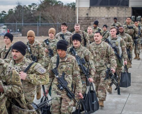 Soldiers from the 82nd Airborne Division file onto a C-17 Globemaster III aircraft for deployment to the Middle East. Photo: U.S. Army / Public Domain
