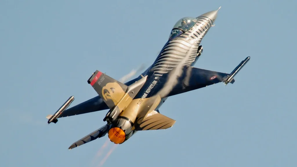 Ankara’s Tightrope — How the Iran War Forces Turkey Into NATO’s Most Dangerous Balancing Act