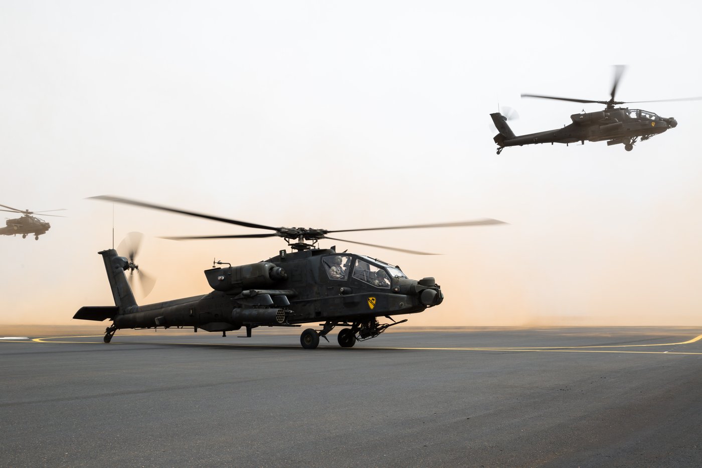 AH-64 Apache attack helicopters operating from Saudi Arabian territory during a joint US-Saudi military exercise. Photo: US Army / Public Domain