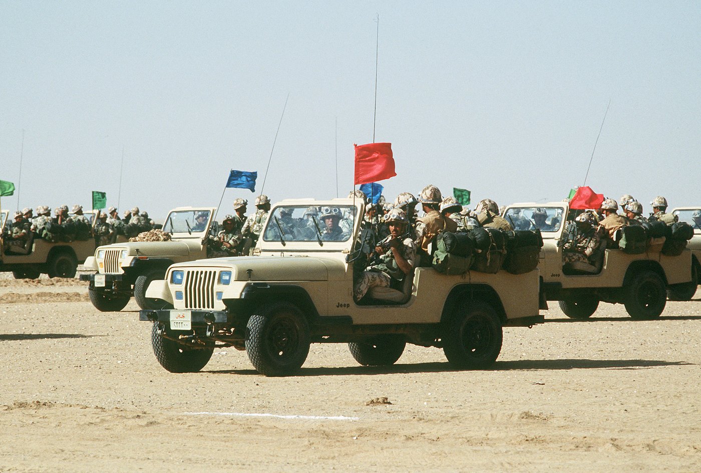 Egyptian ranger battalion in Jeep vehicles during Operation Desert Shield in Saudi Arabia 1990. Photo: US Department of Defense / Public Domain