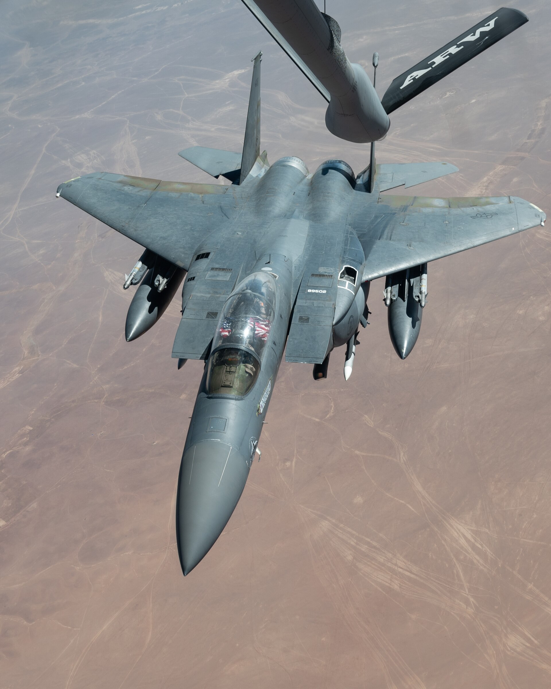 A US Air Force F-15E Strike Eagle receives fuel from a KC-135 Stratotanker over the US Central Command area of responsibility. Photo: US Air Force / Public Domain