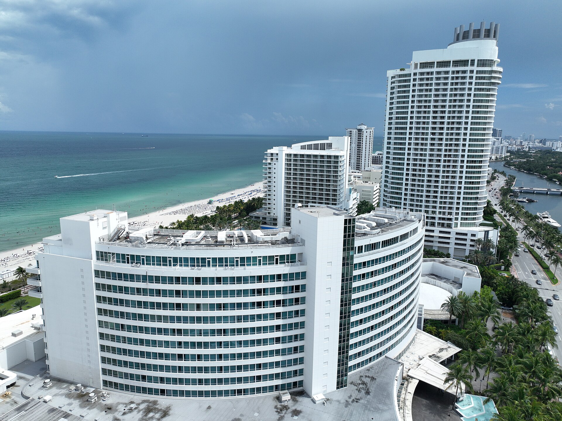 Aerial view of the Fontainebleau Miami Beach hotel and resort complex, venue of the FII PRIORITY Miami 2026 summit