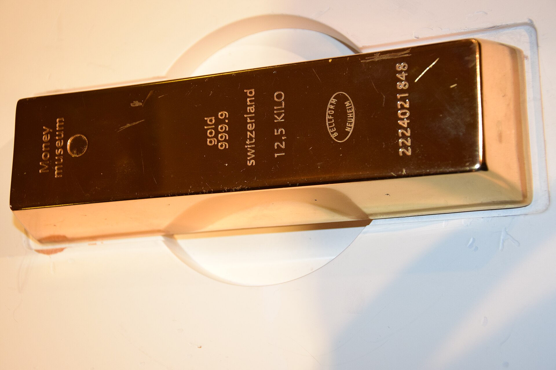 A 12.5 kilogram gold bullion bar representing Saudi Arabia's growing precious metal output