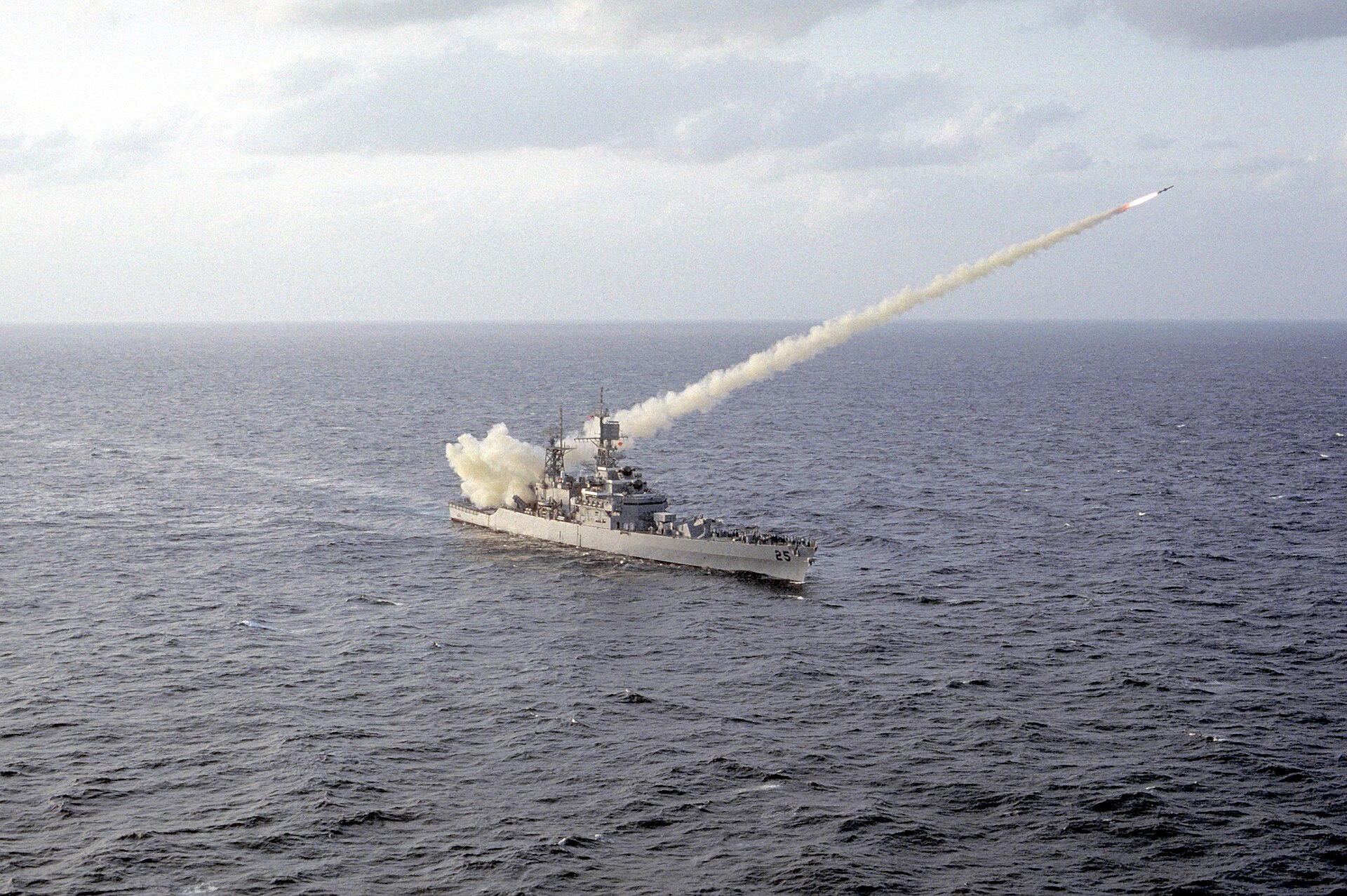 Warship launches anti-ship missile at sea during Red Sea naval operations. Photo: US Navy / Public Domain