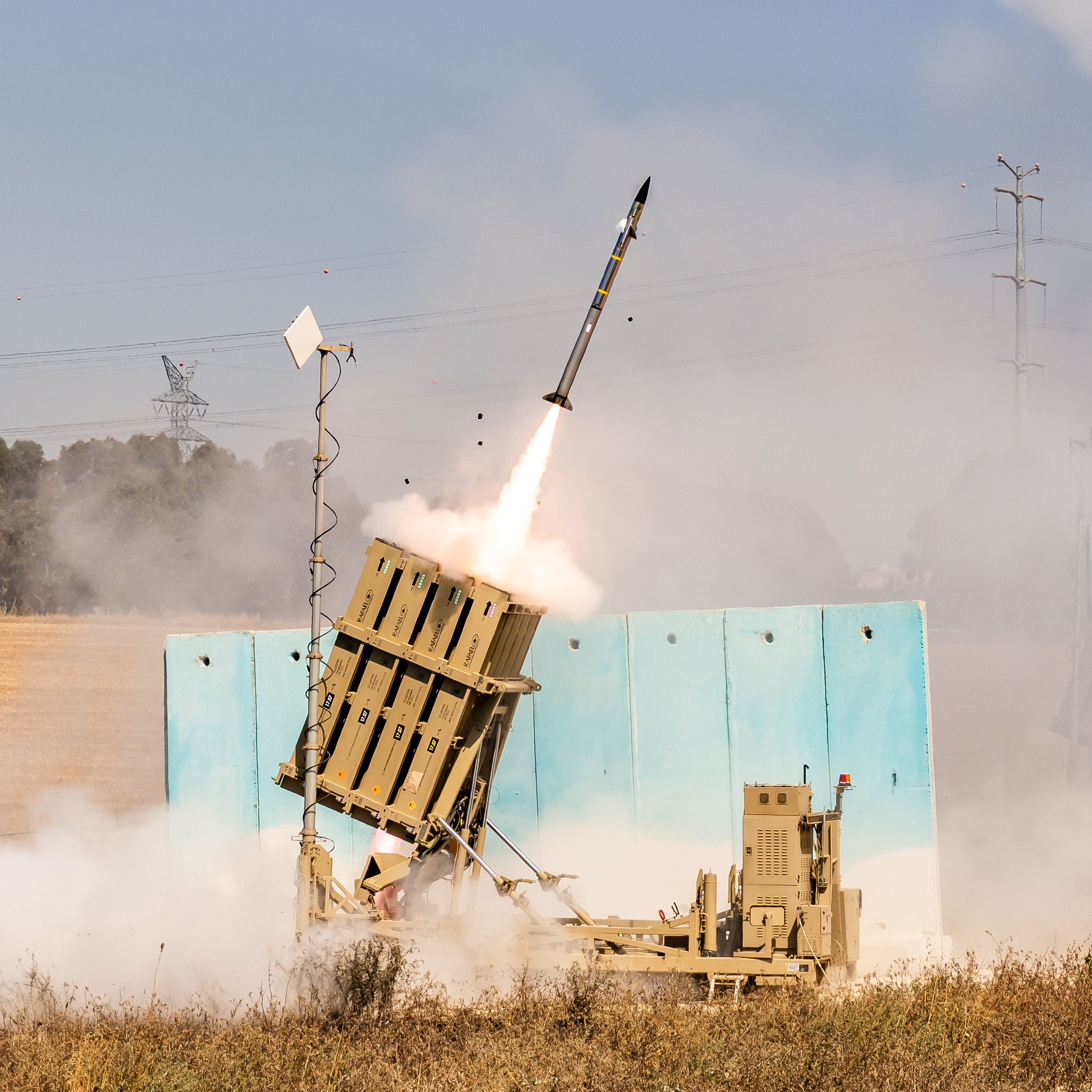 An Israeli Iron Dome air defense battery launches an interceptor missile. Israel reported being critically low on ballistic missile interceptors in March 2026, raising concerns about shared U.S. defense supply chains. Photo: IDF / CC BY-SA 3.0