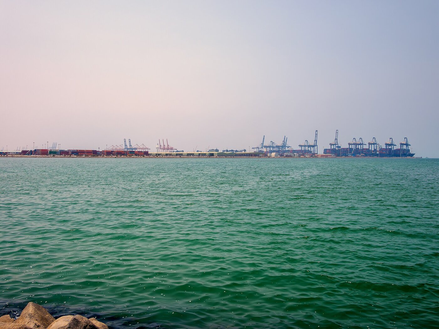 Jeddah Islamic Port, Saudi Arabias main import hub for food and goods. Photo: Wikimedia Commons / CC BY 4.0