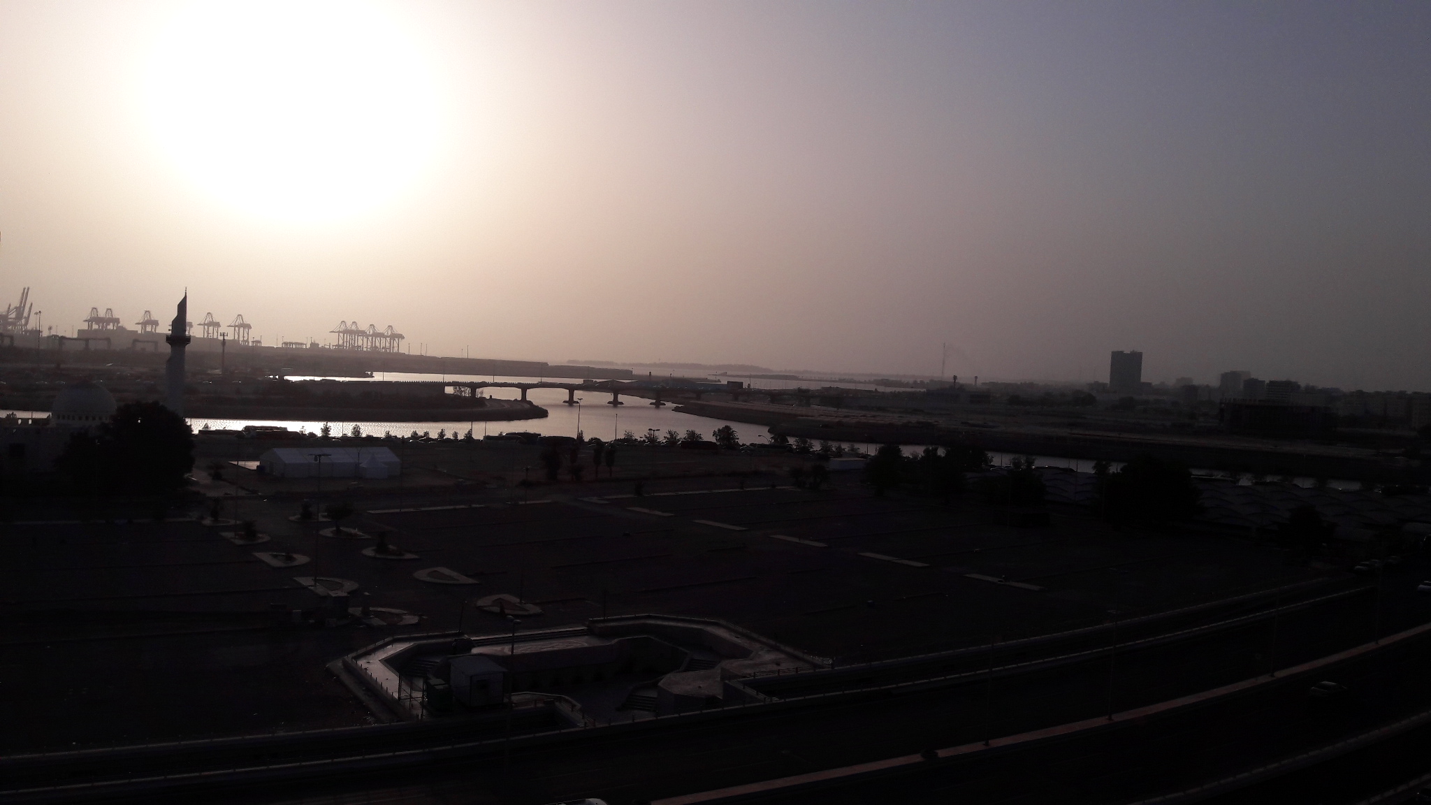 Jeddah Islamic Port bridge and waterway infrastructure connecting cargo terminals along the Red Sea. Photo: Wikimedia Commons / CC BY-SA 4.0