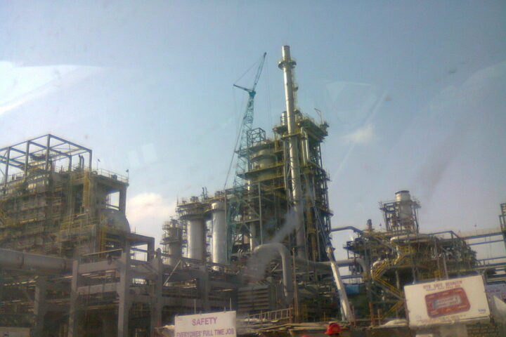 Satorp refinery in Jubail Industrial City, Saudi Arabia, one of the facilities threatened by Iran after Israeli strikes on South Pars gas field. Photo: Wikimedia Commons / CC BY 3.0