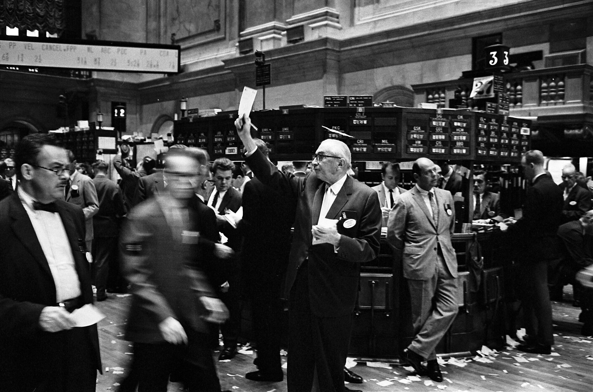 Traders on the New York Stock Exchange floor. Oil markets experienced their largest single-day swing since the Iran war began after Trump announced ceasefire talks. Photo: Library of Congress / Public Domain