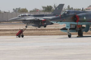 Pakistan Air Force F-16C Block 52+ and Mirage fighter jets on the runway at a Pakistani air base. Photo: US Department of Defense / Public Domain