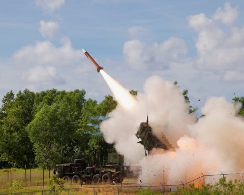 A Patriot PAC-2 interceptor missile launches from an M903 launching station during a live fire exercise, representing the air defense systems that have intercepted hundreds of Iranian missiles and drones over Saudi Arabia. Photo: US Army / Public Domain