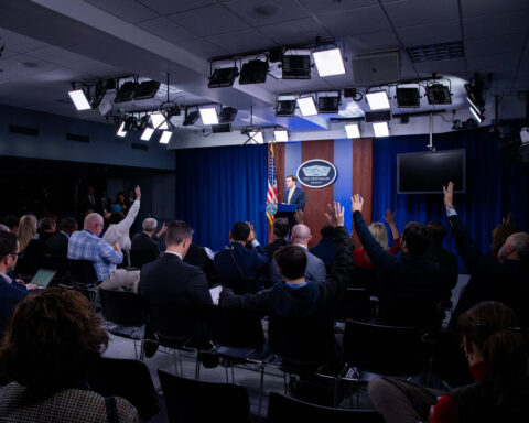 Pentagon briefing room press conference where Defense Secretary addresses reporters on Iran war developments. Photo: U.S. Department of Defense / CC BY 2.0