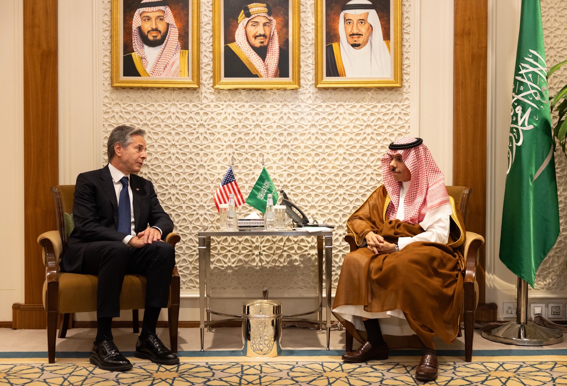 Saudi Foreign Minister Prince Faisal bin Farhan meets US Secretary of State Antony Blinken at the Saudi Ministry of Foreign Affairs, with portraits of King Salman and Crown Prince Mohammed bin Salman on the wall behind them. Photo: US State Department / Public Domain