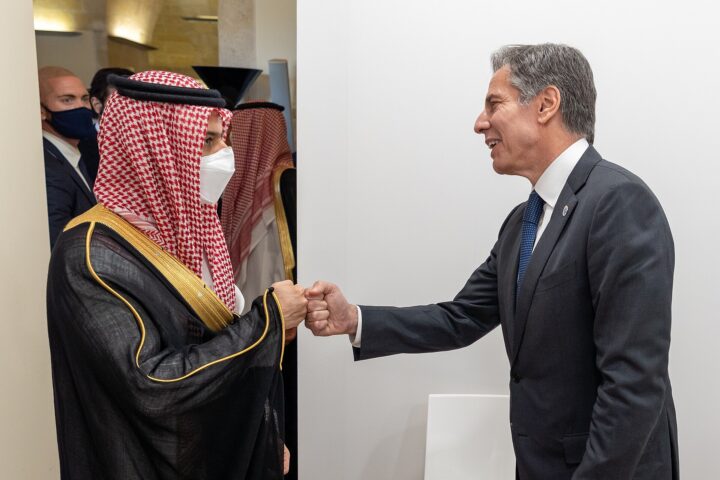 Saudi Foreign Minister Prince Faisal bin Farhan greets US Secretary of State during diplomatic meeting on Iran war ceasefire negotiations. Photo: US State Department / Public Domain