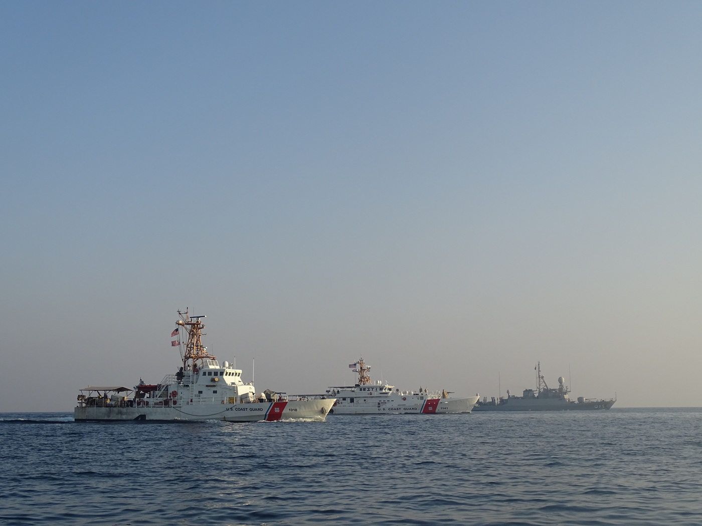 US Coast Guard and Royal Saudi Navy vessels conducting joint patrol in the Arabian Gulf. Photo: US Navy / Public Domain