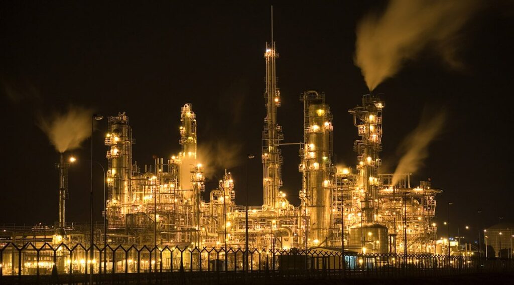 IRGC Drones Hit Kuwait Oil and Water Infrastructure Hours After Ceasefire