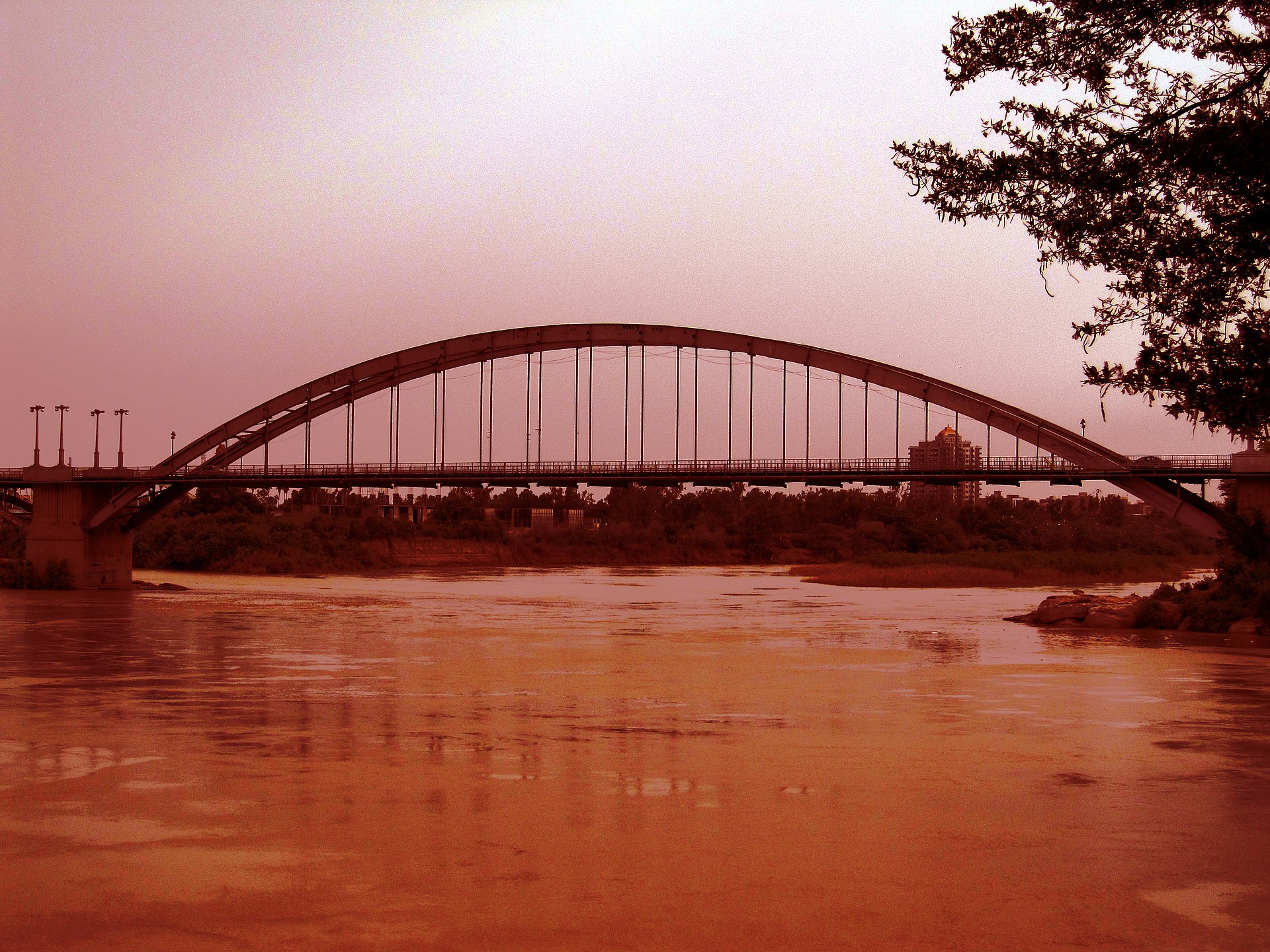 The White Bridge over the Karun River in Ahvaz, Khuzestan province, Iran — one of the major river crossings identified as strategic military targets