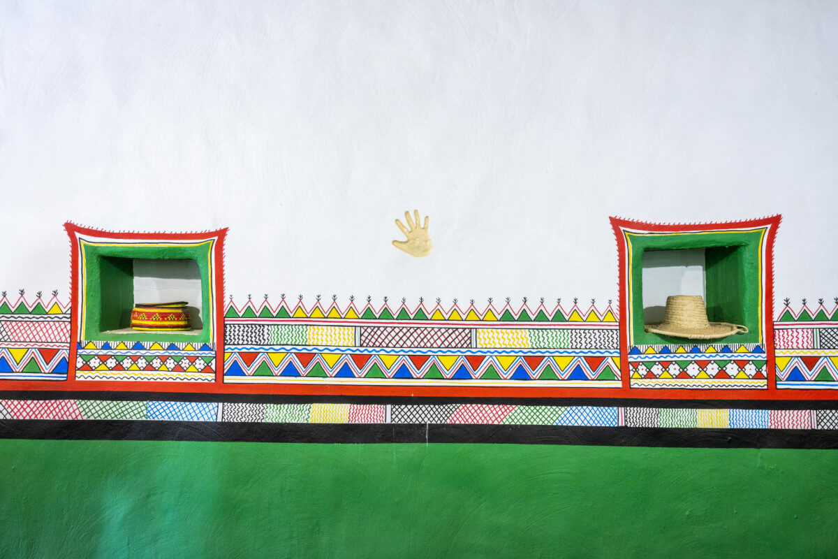 Al-Qatt Al-Asiri traditional wall art with vibrant geometric patterns in Asir, Saudi Arabia