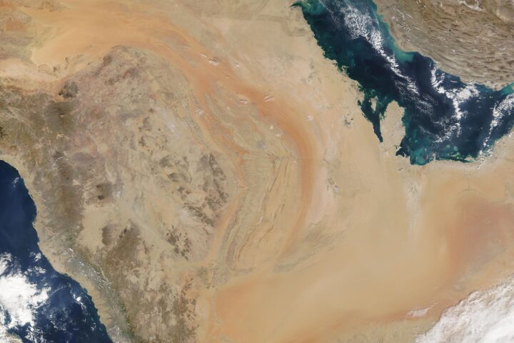 NASA MODIS satellite image of the Arabian Peninsula showing the Persian Gulf (Hormuz) and Red Sea (Bab al-Mandeb) on Saudi Arabia's eastern and western flanks