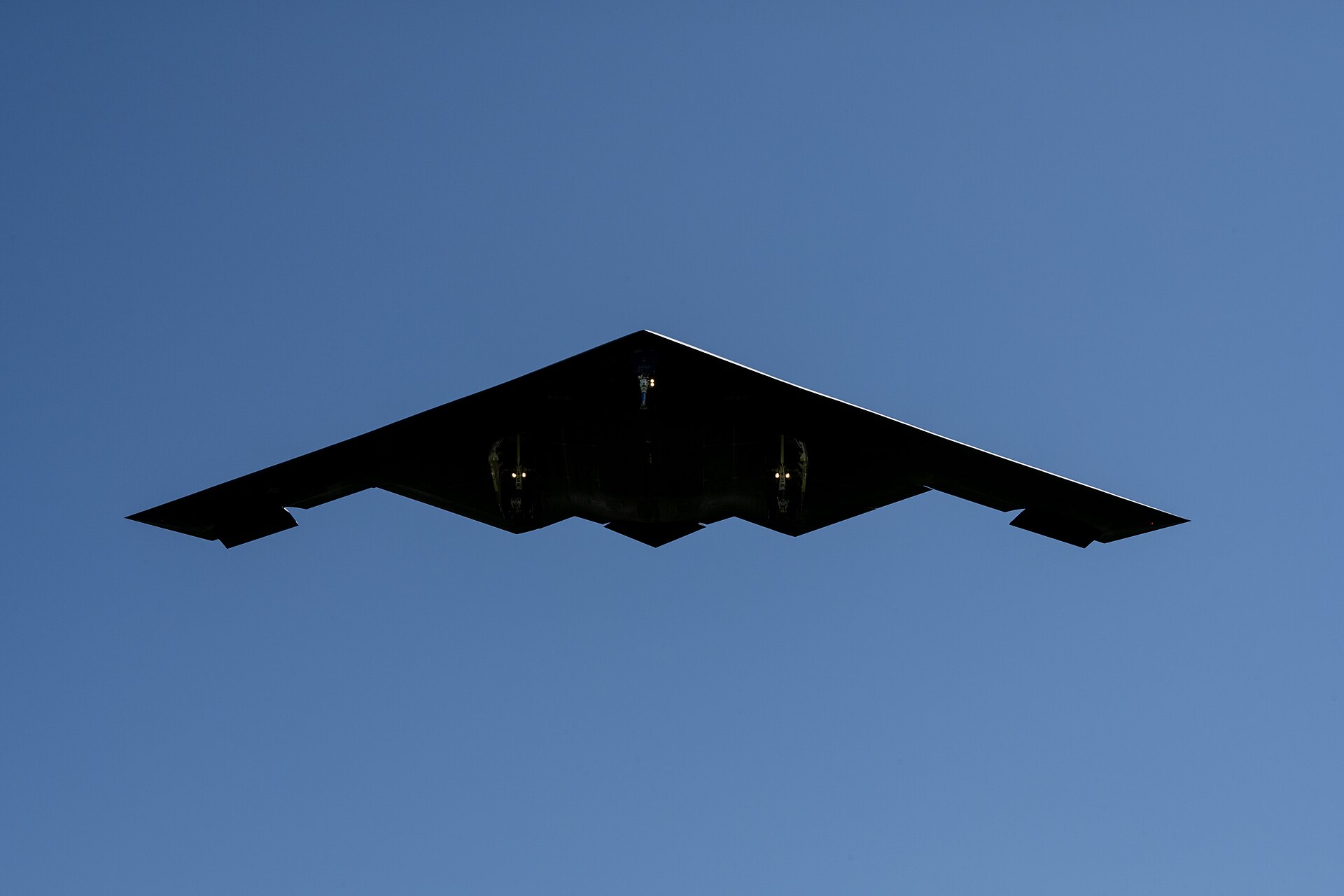 B-2 Spirit stealth bomber in flight — the US Air Force platform used in strikes on Iranian infrastructure including the Karaj B1 bridge