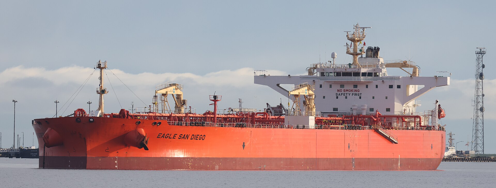 Crude oil tanker Eagle San Diego at dock — a medium-range tanker of the type used to haul Arab Light crude from Gulf loading terminals to Asian refineries