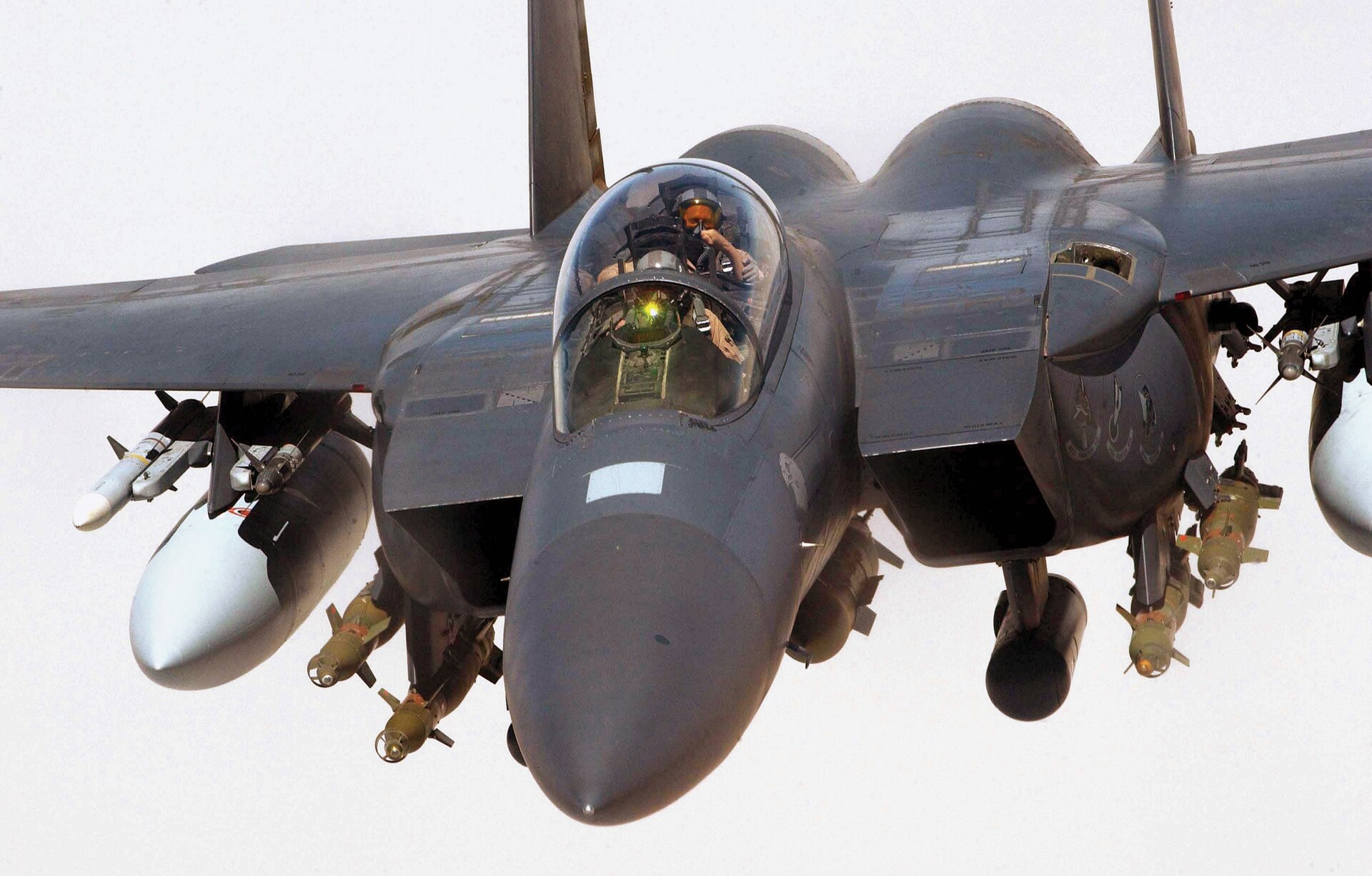 US Air Force F-15E Strike Eagle from the 494th Fighter Squadron on a fully-armed combat sortie over Iraq, 2004