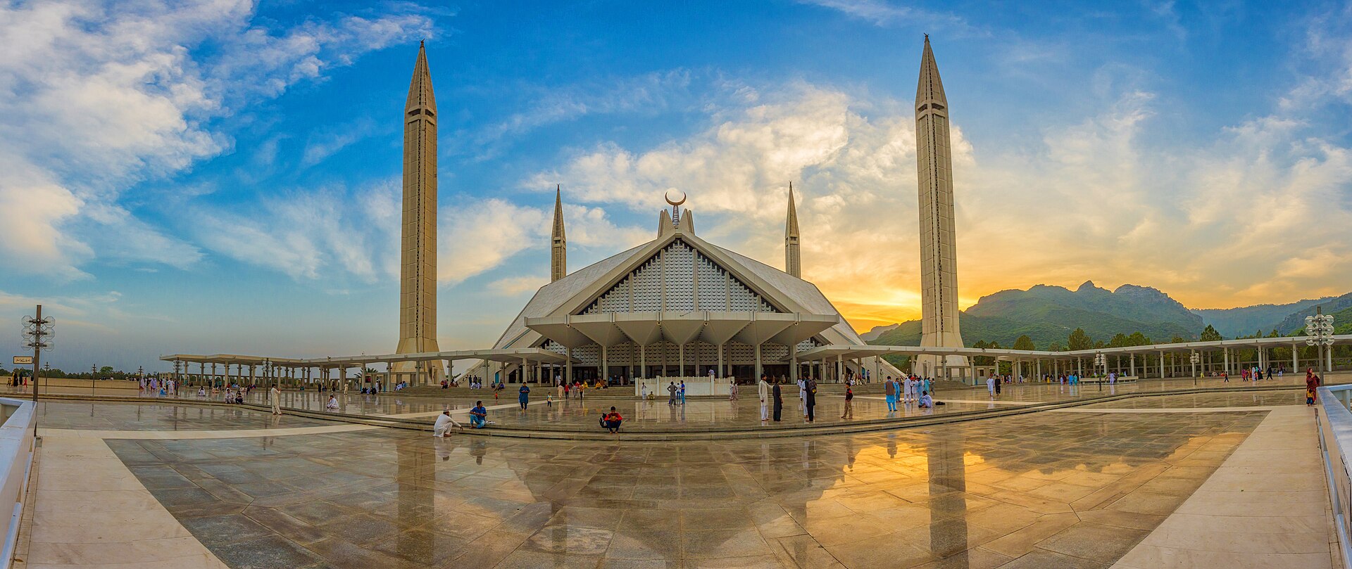 Faisal Mosque Islamabad four minarets at sunset