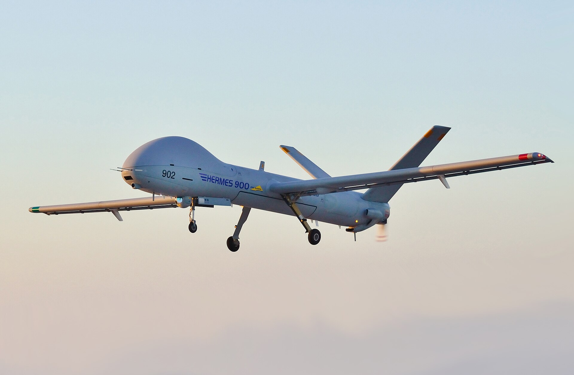 Elbit Systems Hermes-900 MALE drone on takeoff, the type intercepted by IRGC Aerospace Force over Lar, Fars Province