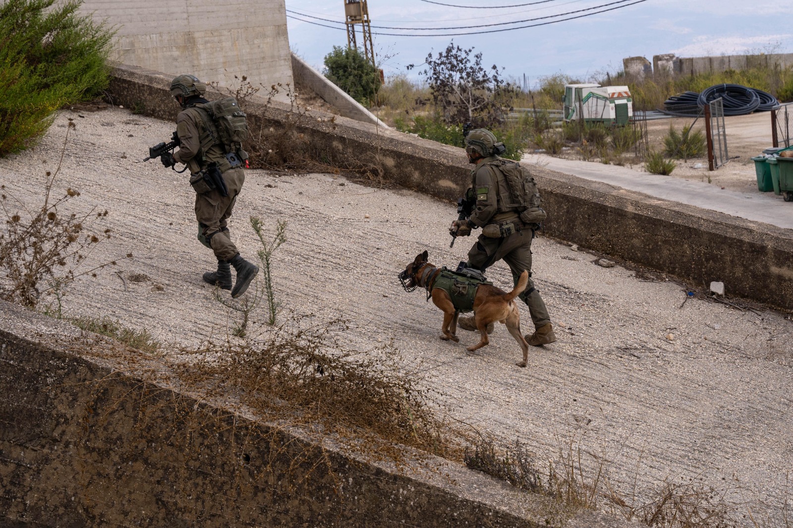 Israeli Defense Forces soldiers conducting ground operations in southern Lebanon during the 2024 military maneuver