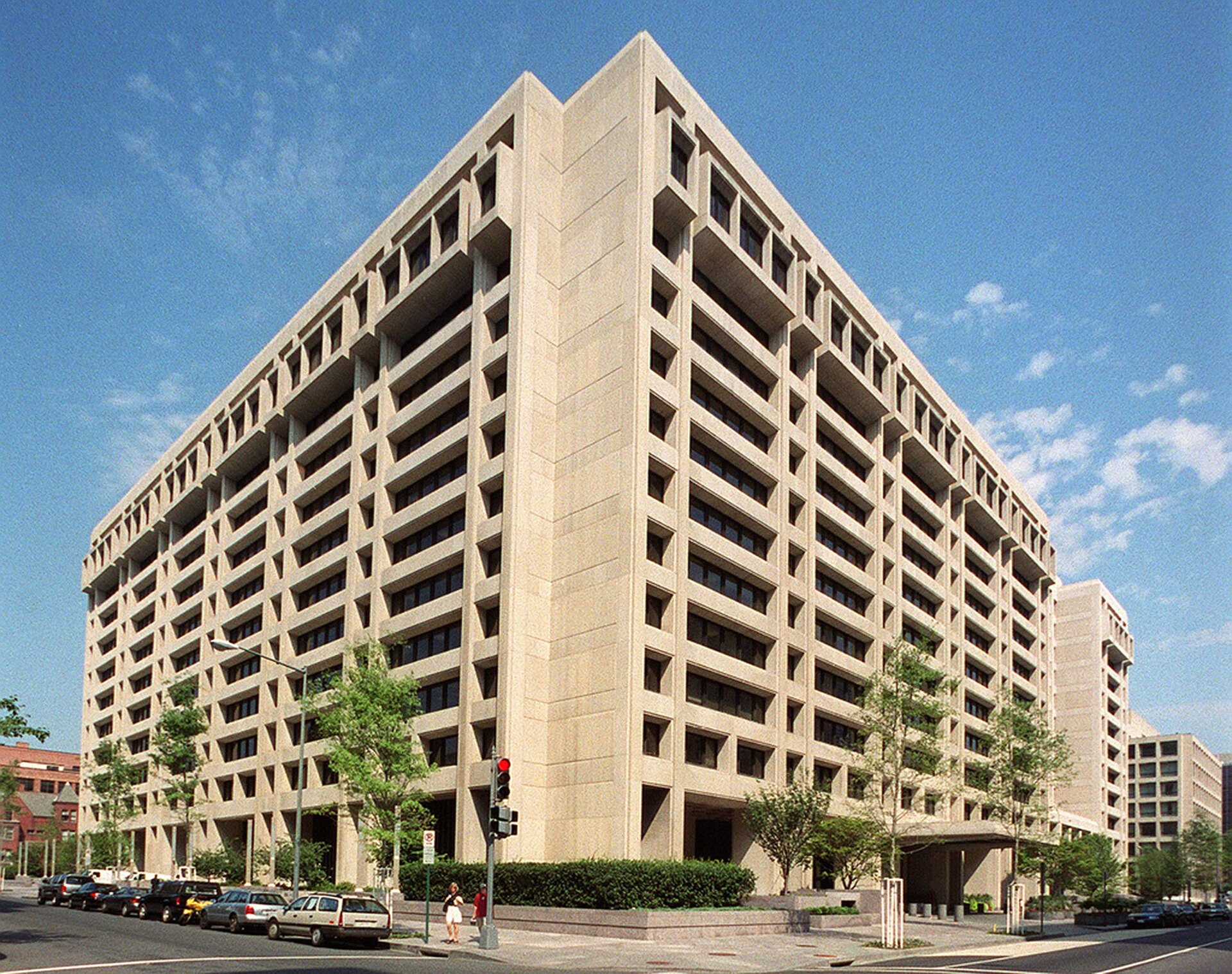 IMF headquarters building in Washington DC, where the April 2026 World Economic Outlook cut Saudi Arabia growth forecast from 4.5% to 3.1%