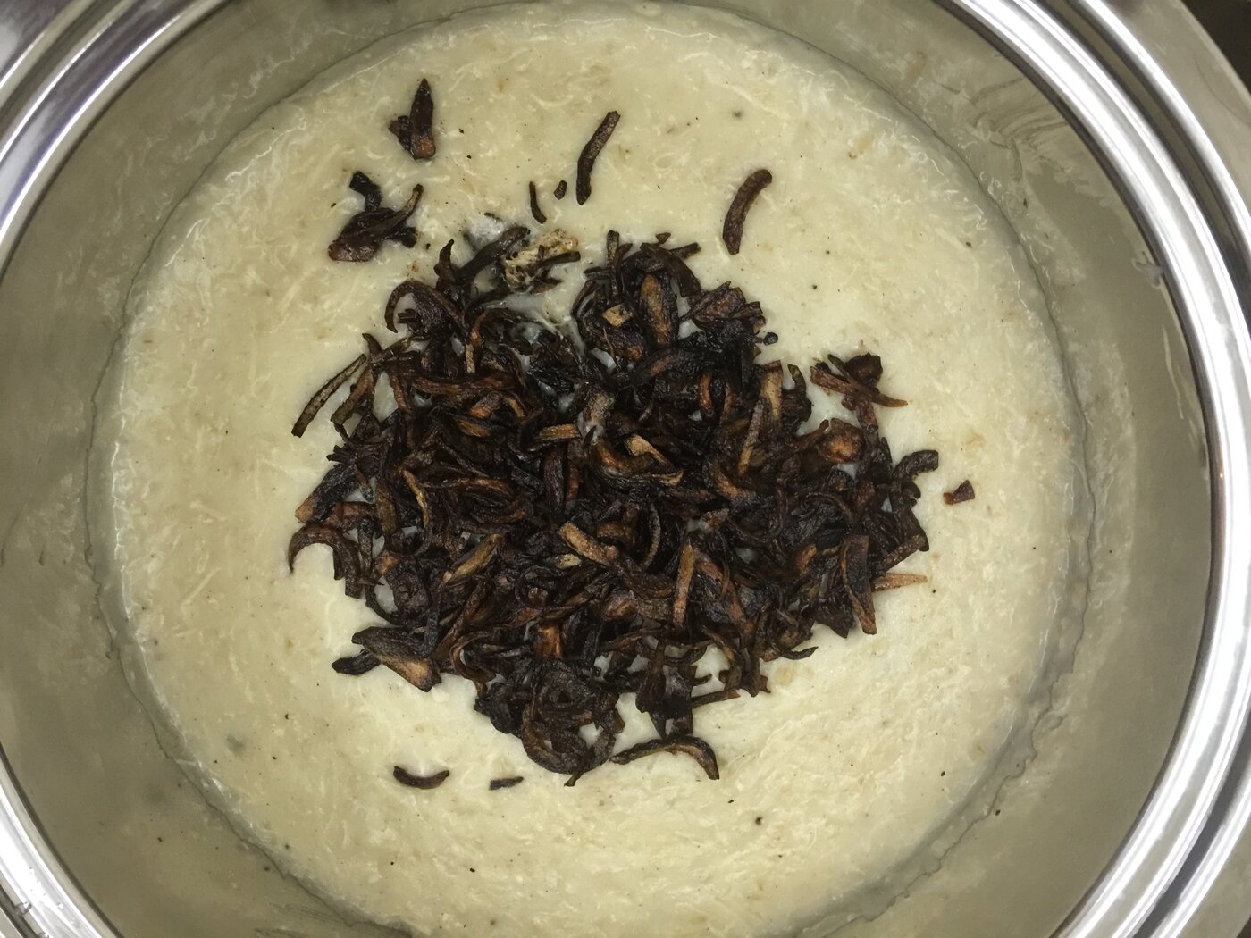 Jareesh — Saudi crushed wheat dish slow-cooked with meat and yogurt