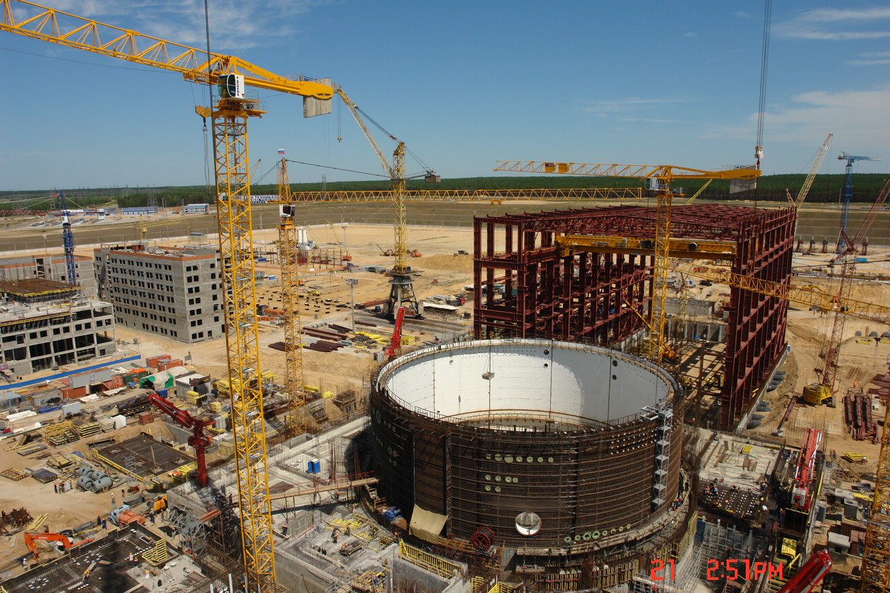 Construction of Novovoronezh Nuclear Power Plant II reactor containment dome, Rosatom, Russia