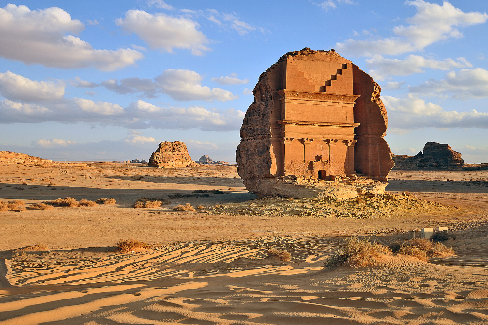Qasr al-Farid, the Lonely Castle — a monumental Nabataean tomb carved from a standalone rock at Hegra, AlUla