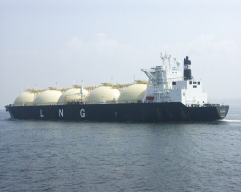 The LNG carrier Shahamah underway in the Uraga Channel, Japan, showing the characteristic spherical Moss-type cryogenic tanks of a Q-class gas carrier