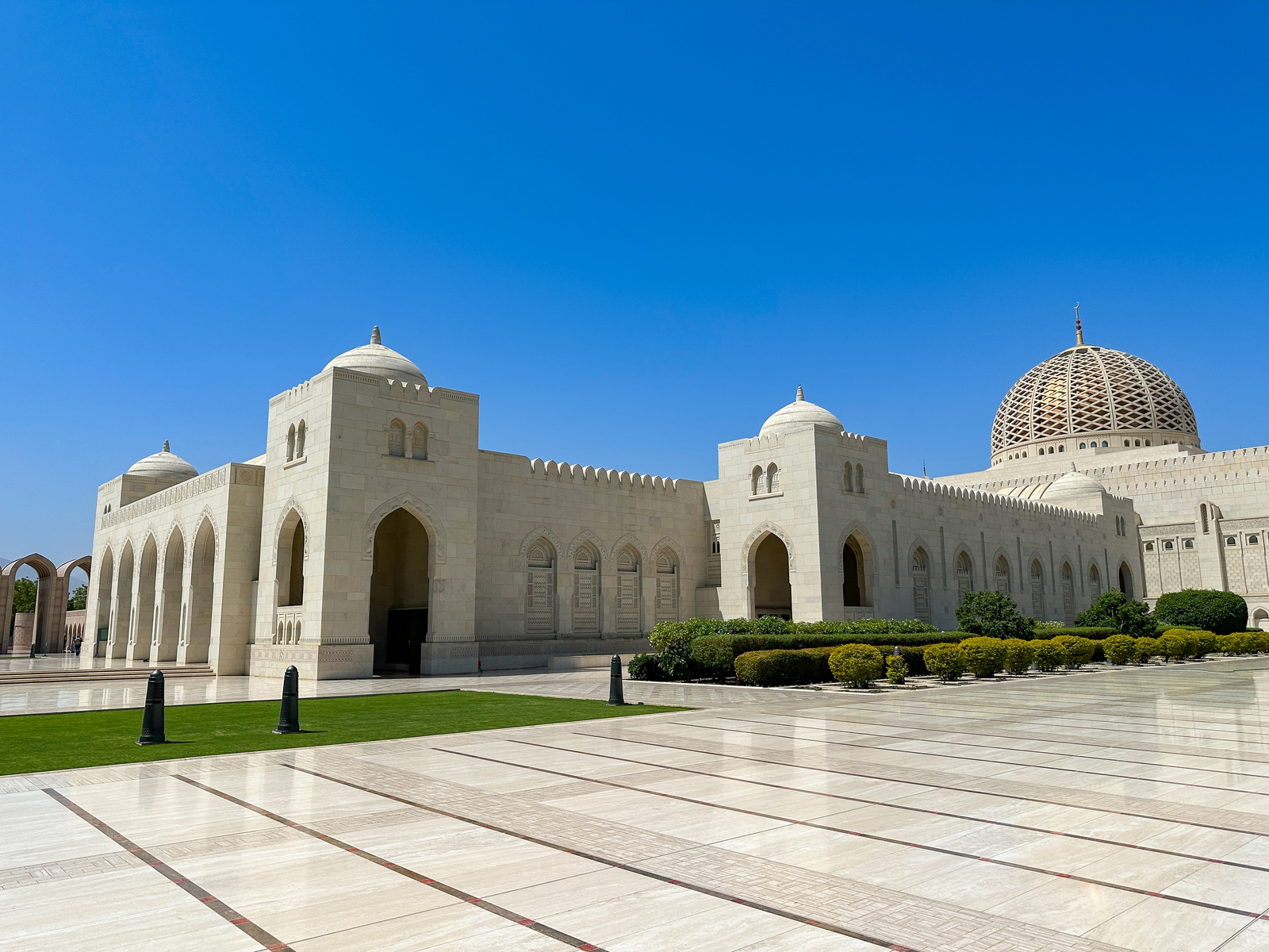 Exterior of the Sultan Qaboos Grand Mosque in Muscat, Oman, seat of Ibadi Islam and symbol of Oman's non-aligned diplomacy