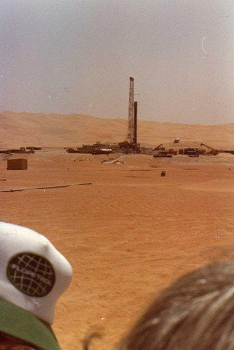 4x4 vehicles driving through the Rub al Khali Empty Quarter desert, Saudi Arabia