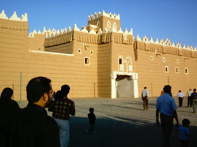 Emara Palace (Najran Fort) — a traditional mud-brick fortress with crenellated walls in Najran, Saudi Arabia