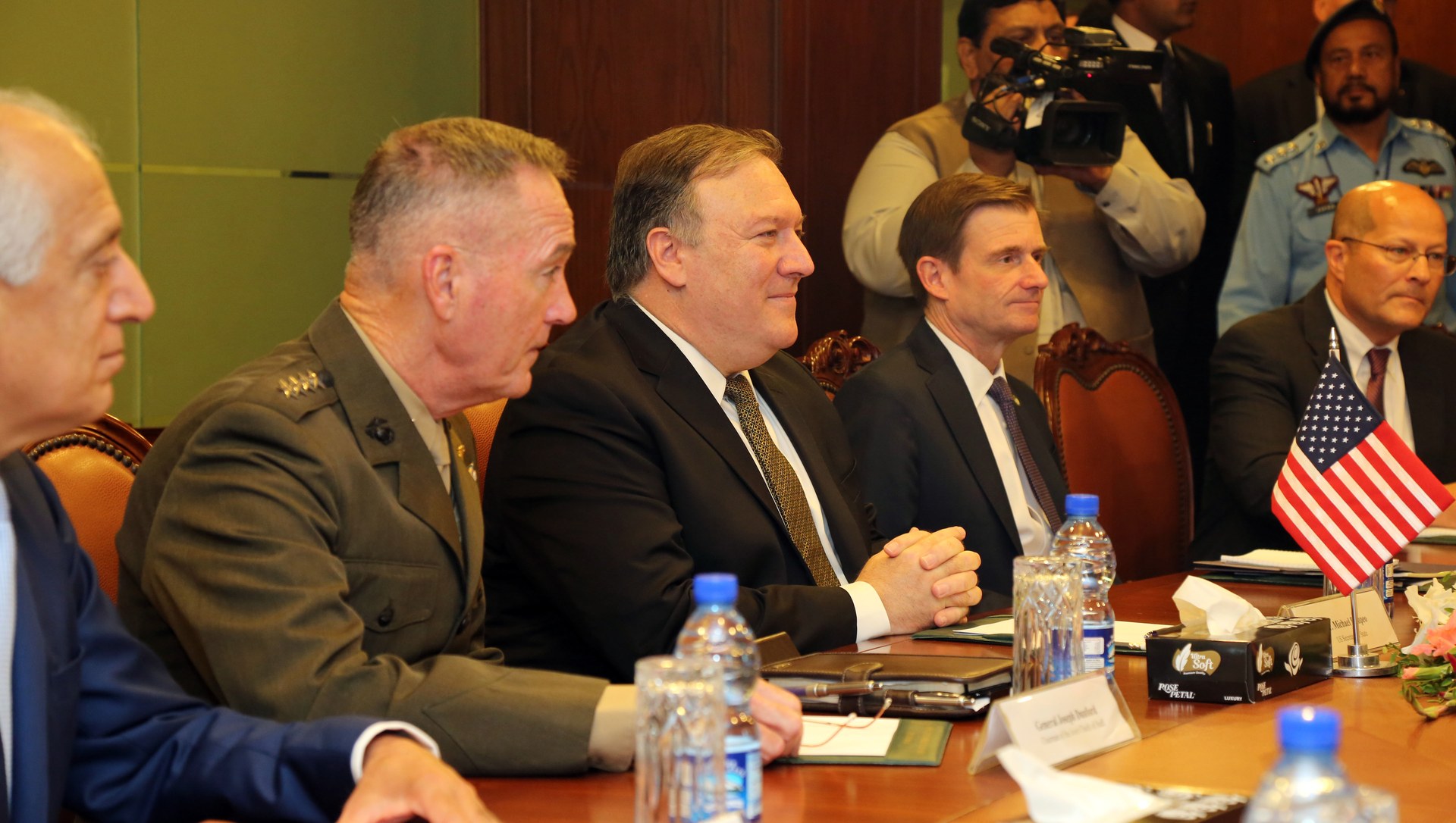 US Secretary of State Mike Pompeo and Chairman of the Joint Chiefs General Joseph Dunford meet Pakistani Foreign Minister in Islamabad, 2018