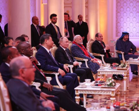 Xi Jinping, Vladimir Putin, Narendra Modi, Egyptian President El-Sisi and UAE President Mohamed bin Zayed at the 14th BRICS Summit dinner in Kazan, Russia, October 2024 — the first BRICS gathering to include Iran, Saudi Arabia, and the UAE as member states