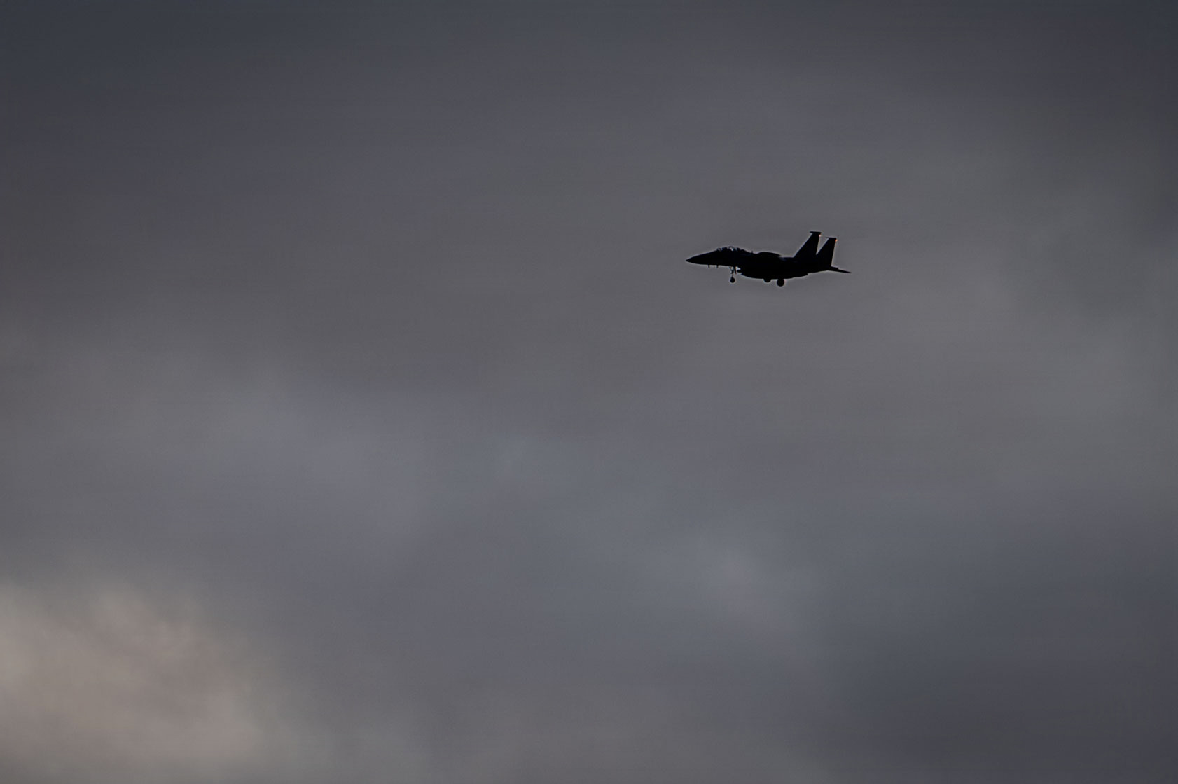 US Air Force F-15E Strike Eagle prepares to land at a base in the Middle East, January 2026 — the same aircraft type dependent on Saudi airspace access for Iran strike operations