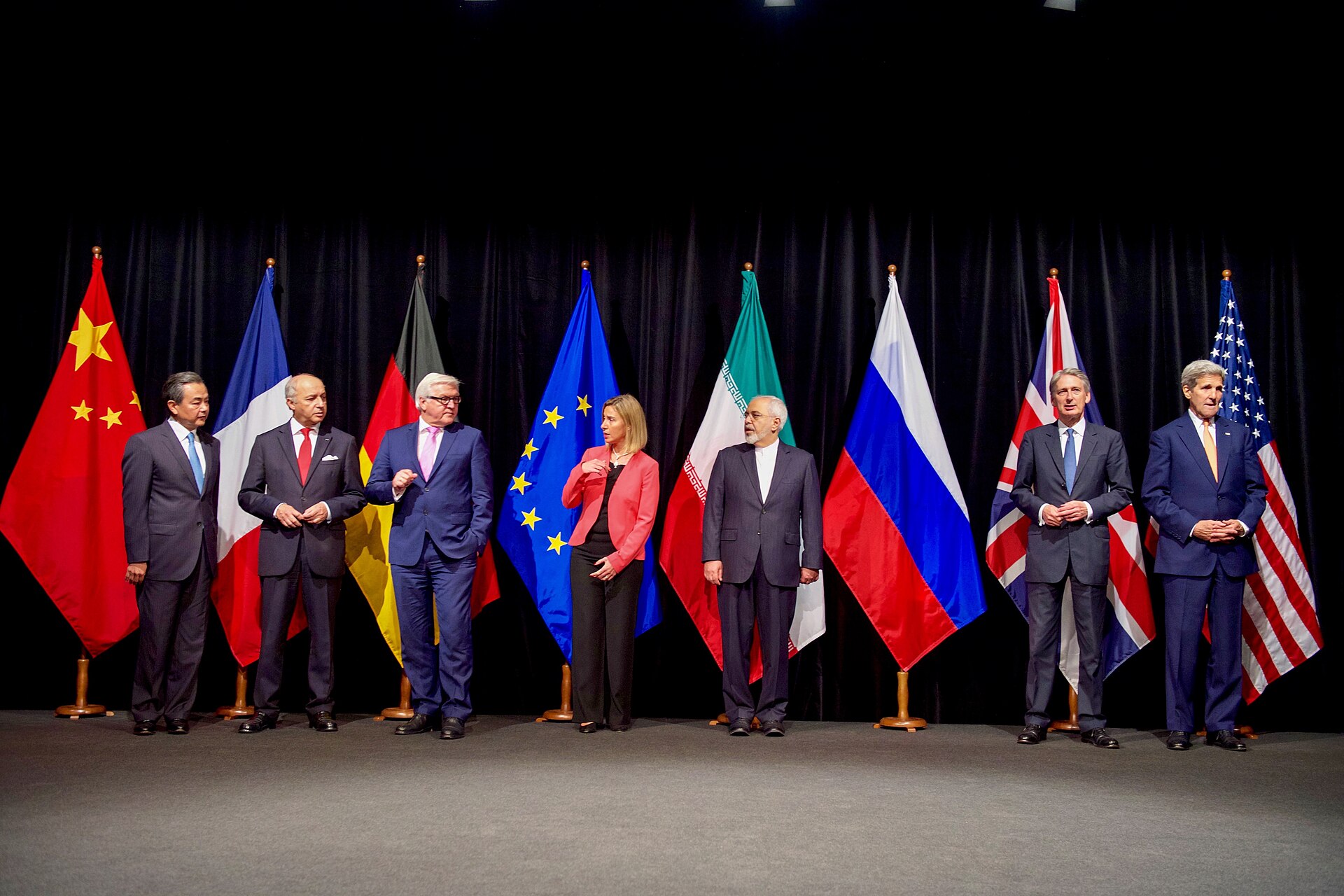 Kerry, Zarif, Mogherini, Wang Yi and fellow foreign ministers pose for a group photo at the Austria Center in Vienna on July 14, 2015, after the JCPOA nuclear deal was announced