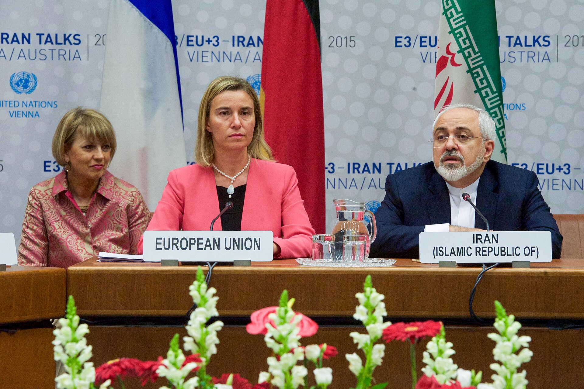 EU High Representative Mogherini and Iranian Foreign Minister Zarif at the final plenary of the JCPOA negotiations in Vienna, July 2015