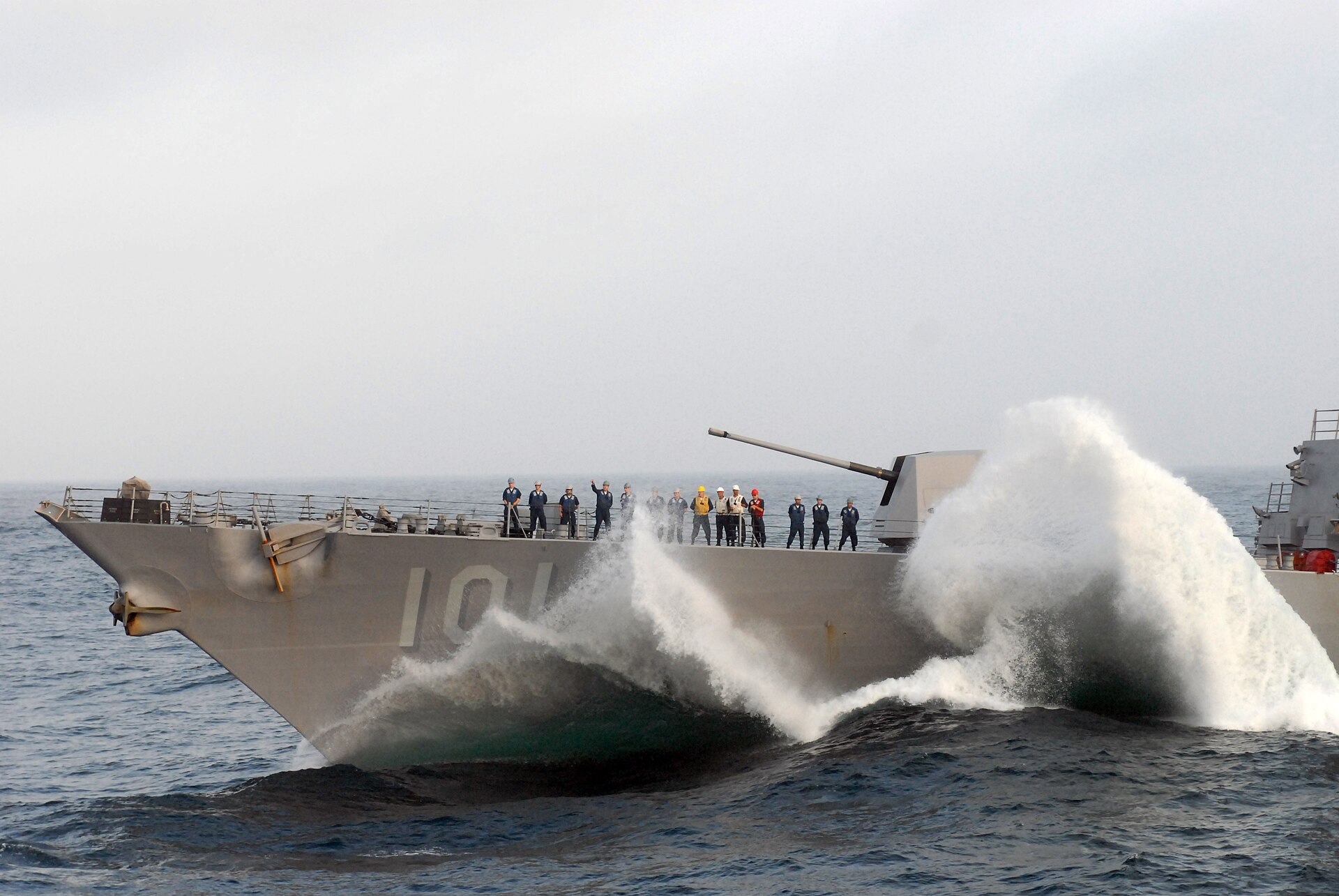 USS Gridley (DDG-101), an Arleigh Burke-class guided-missile destroyer, underway in the Gulf of Oman — the same class of warship that transited the Strait of Hormuz on May 7, 2026 and triggered the CENTCOM strikes on Qeshm and Bandar Abbas