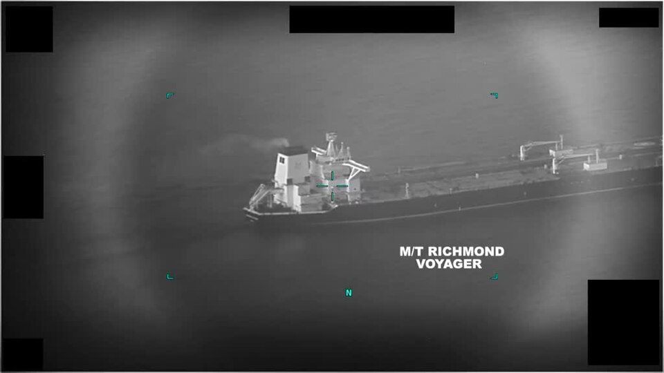 NAVCENT thermal footage of M/T Richmond Voyager oil tanker in the Gulf of Oman during an Iranian IRGC interdiction attempt. Photo: NAVCENT Public Affairs / US 5th Fleet / Public Domain