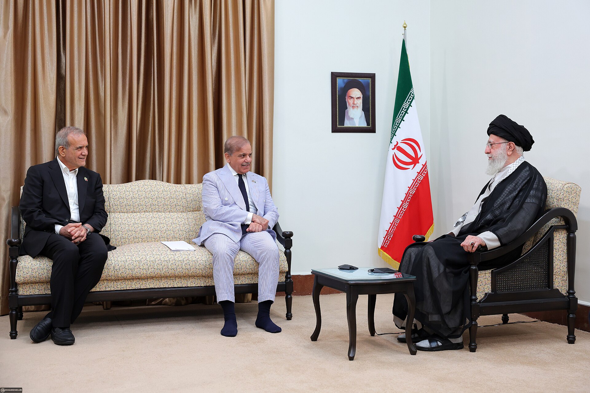 Pakistani Prime Minister Shehbaz Sharif meets with Ayatollah Ali Khamenei, with Iranian President and Iranian flag, June 2026