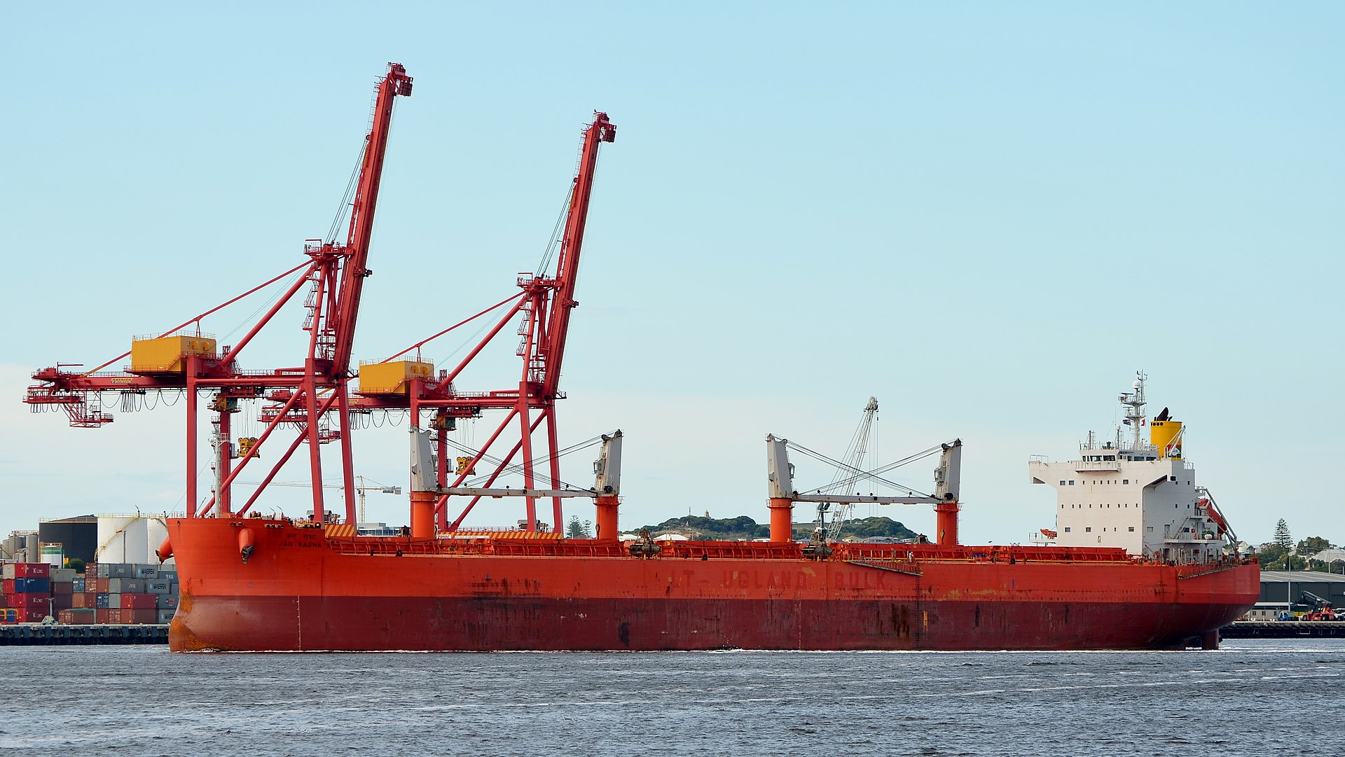 Supramax bulk carrier Jag Radha at Fremantle port — the same vessel class as MV KSL XINYANG, the first commercial ship to transit Hormuz under Iraq's bilateral exemption on June 1, 2026