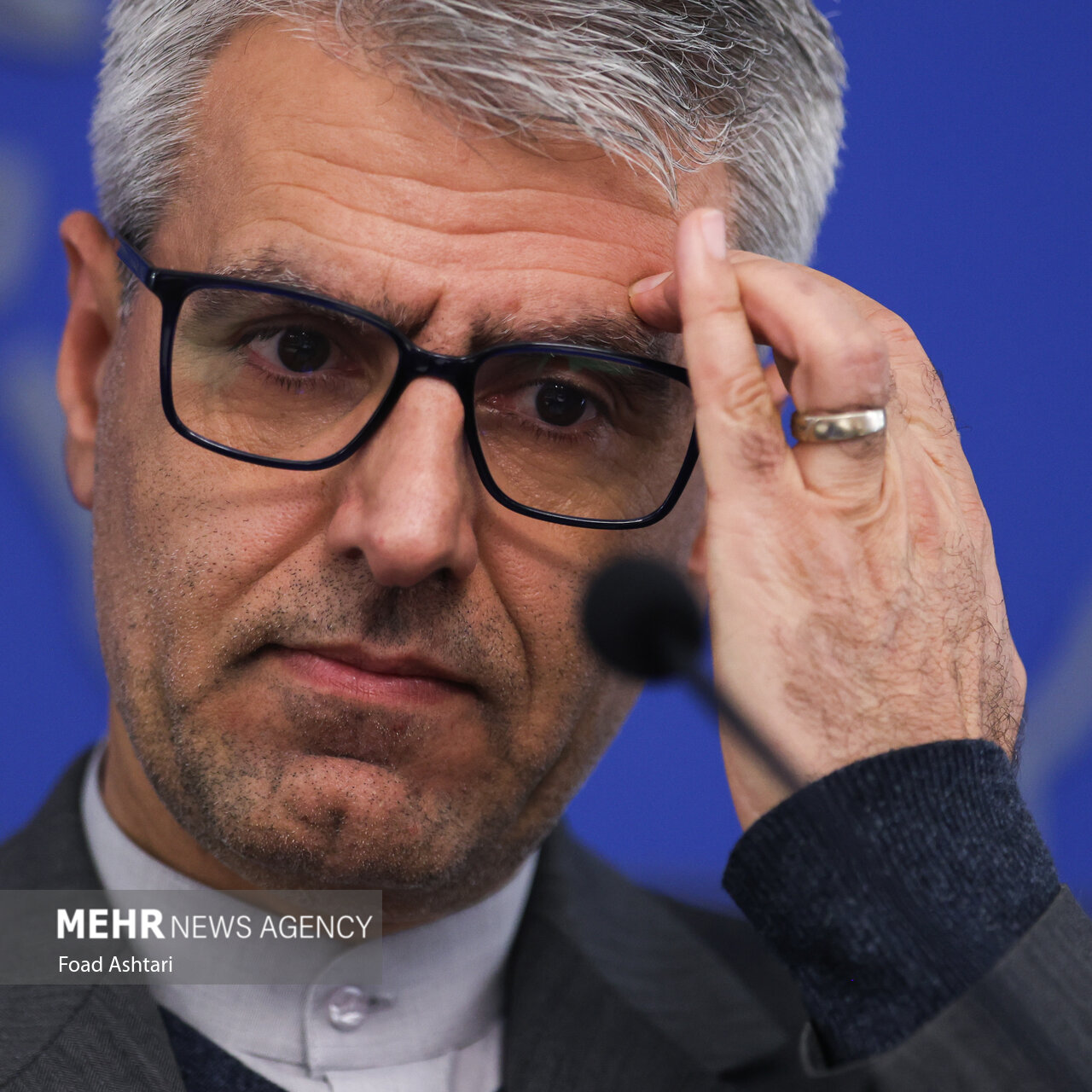 Iranian Foreign Ministry spokesman Esmaeil Baghaei in close-up at weekly press conference, Tehran, December 2025