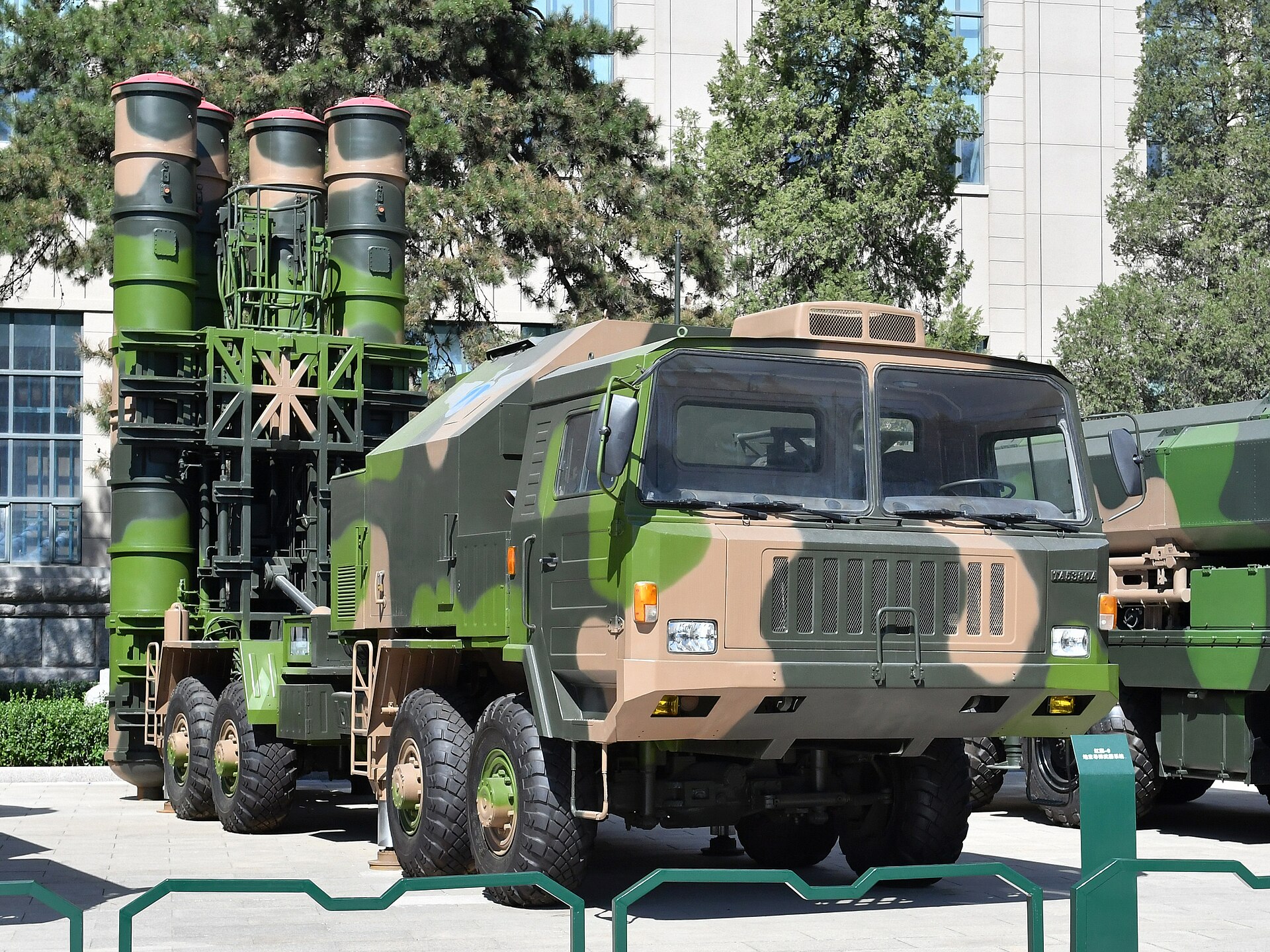 HQ-9 surface-to-air missile launcher system, Chinese PLA air defence battery