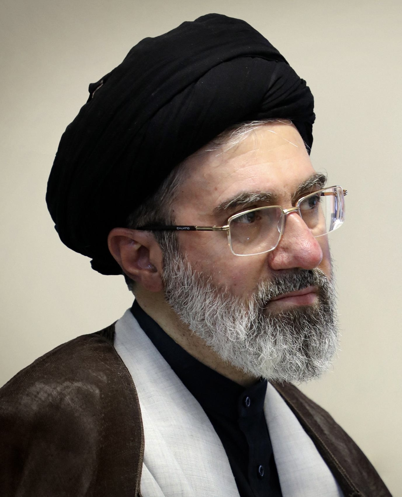 Mojtaba Khamenei official portrait April 2026, photographed by khamenei.ir — the still image used by Iranian state television when reading his written statements