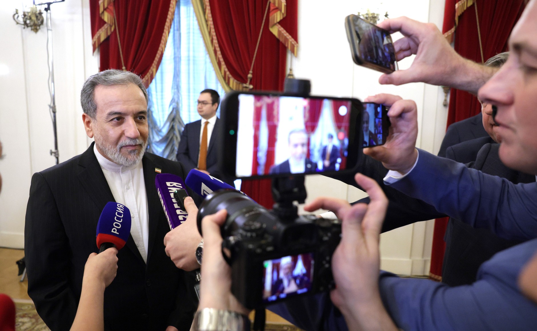 Iranian Foreign Minister Abbas Araghchi speaks to press — Araghchi presented Iran's written 60-day ceasefire road map to US envoys at UNGA on September 22–23, 2026